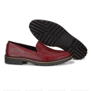ECCO Incise Tailored Loafer in Syrah color